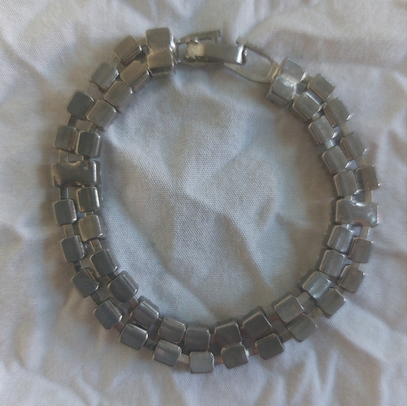 Vintage Silver And Rhinestone Double Strand Tennis! - Picture 2 of 4
